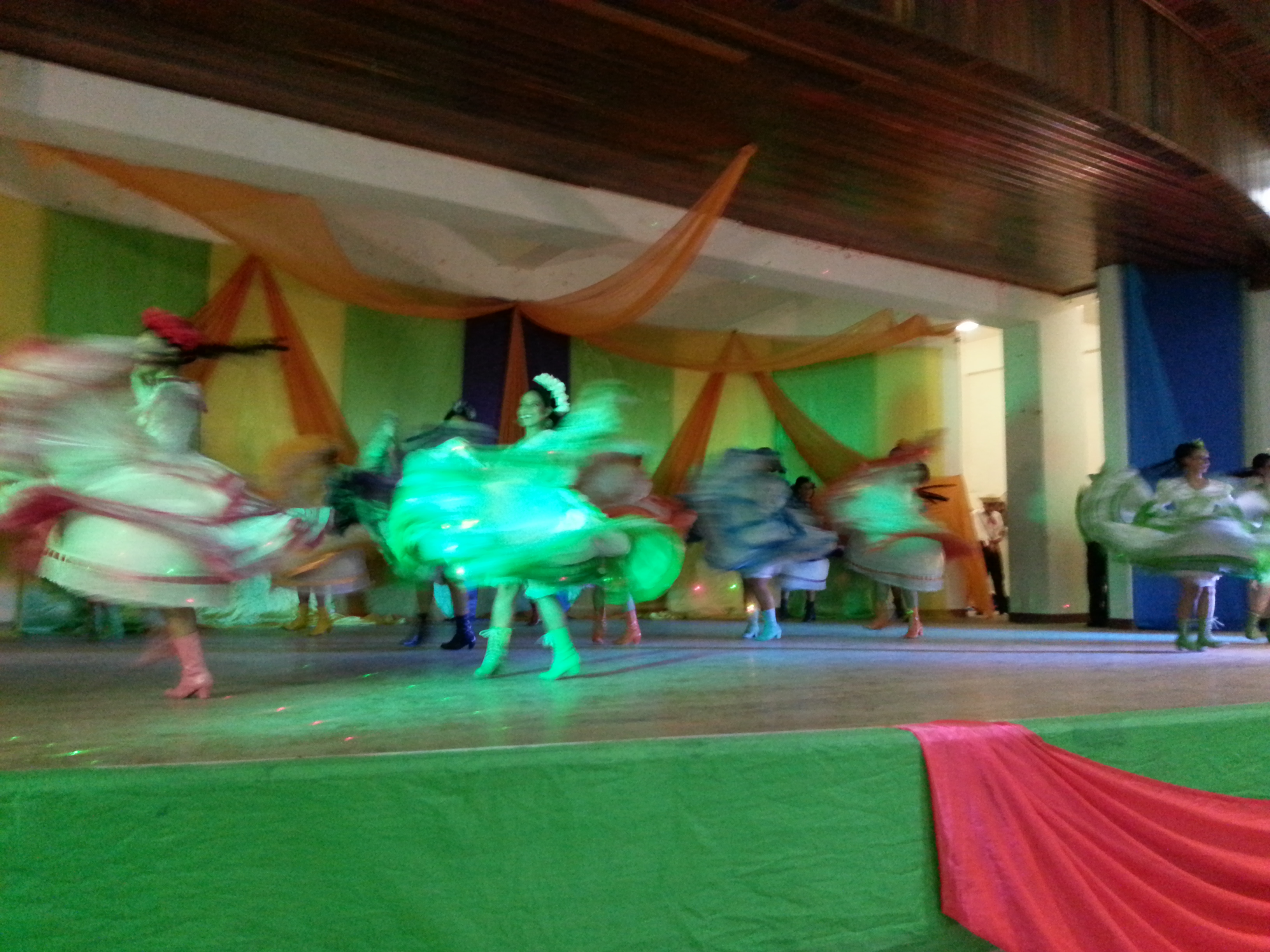 PRESENTACIÓN DE LOS BALLETS MIXCOATL Y OMAWA DEL ESTADO DE CHIHUAHUA POR BELICE